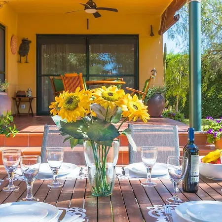 Holiday Can Bach Ferienhaus Peralada